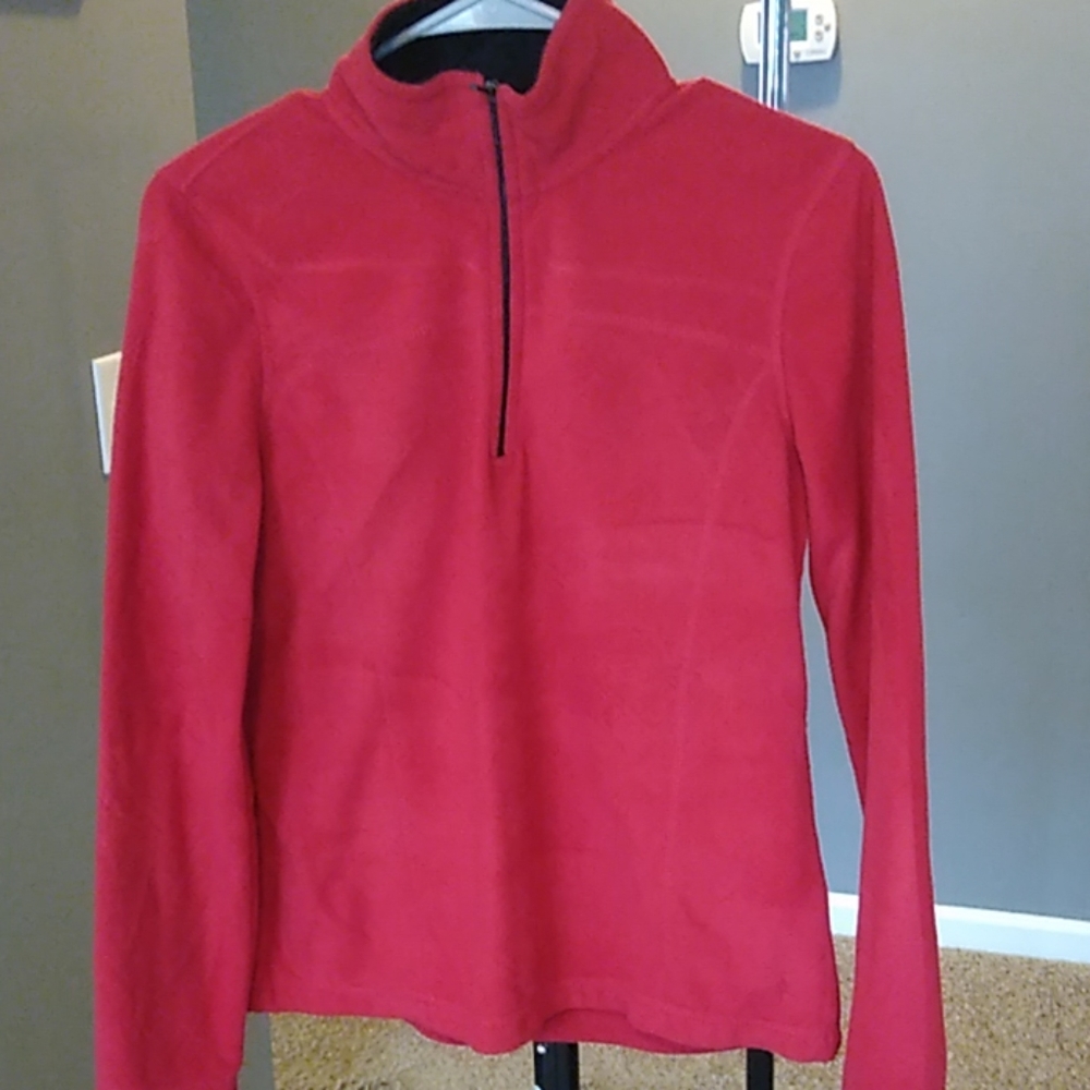 Women's fleece pull over